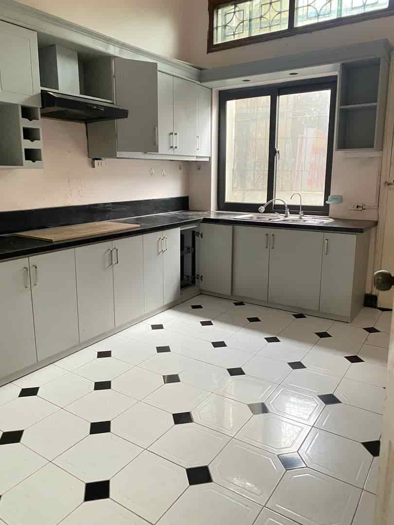 Cho thuê nhà Phố Lĩnh Nam 2 tầng x 70m, 2 ngủ, mới đẹp, 10 triệu ở gđ, văn phòng