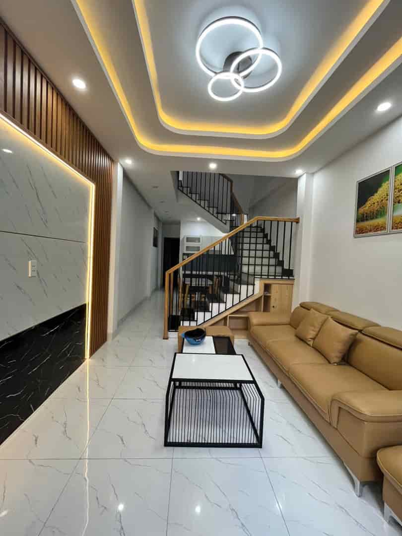 Nhà sát MT Ông Ích Khiêm, Thanh Bình, 52.2m2, 2 tầng hiện đại, 3PN, 3.2 tỷ