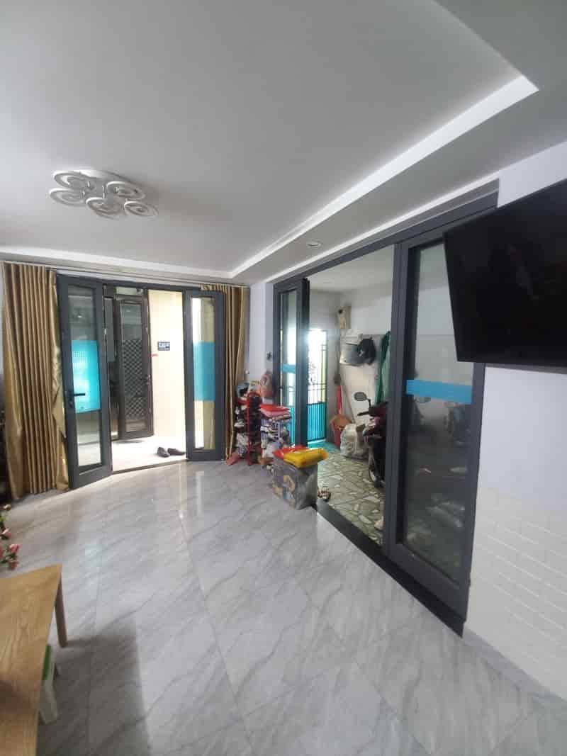 Nhà Kiệt sát MT Phan Thanh, 53m2, ngang 5.3m, 2 tầng sạch sẽ, 3 tỷ