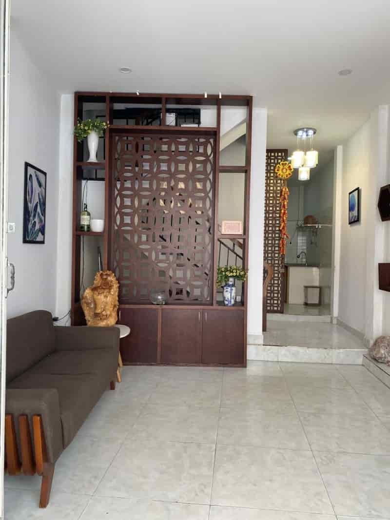 Kiệt Nhựa Ô tô thẳng thông gần MT Hàn Mặc Tử, 40m2, 2 tầng đẹp, 2.xx tỷ