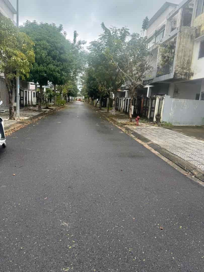 CHÍNH CHỦ Cần Bán Nhanh Căn Biệt Thự Lô Góc 3 Mặt Tiền Tại P. Hòa Hiệp Nam, Liên Chiểu, Đà Nẵng