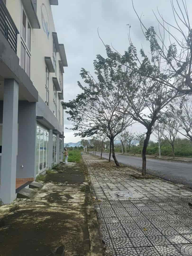 CHÍNH CHỦ Cần Bán Nhanh Căn Biệt Thự Lô Góc 3 Mặt Tiền Tại P. Hòa Hiệp Nam, Liên Chiểu, Đà Nẵng