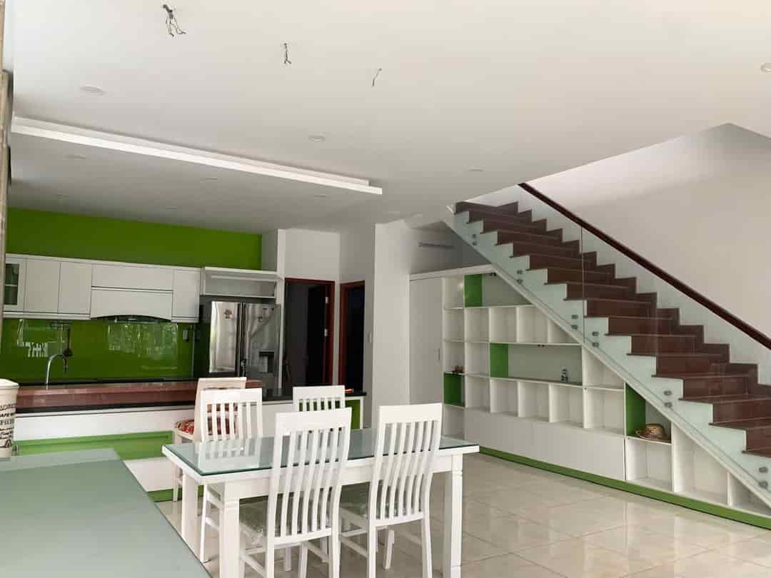 CHO THUÊ BIỆT THỰ KHU JAMONA RESORT, Phường Hiệp Bình 6,5MX23M, 5PN, 20TR.