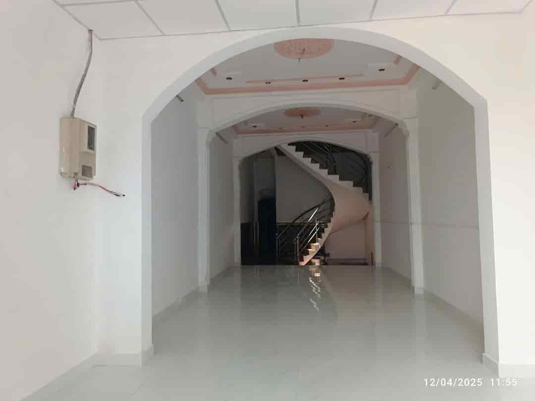 Cho thuê Nguyên căn Mặt tiền Phạm Văn Bạch, Tân Bình, chỉ 22tr.tháng