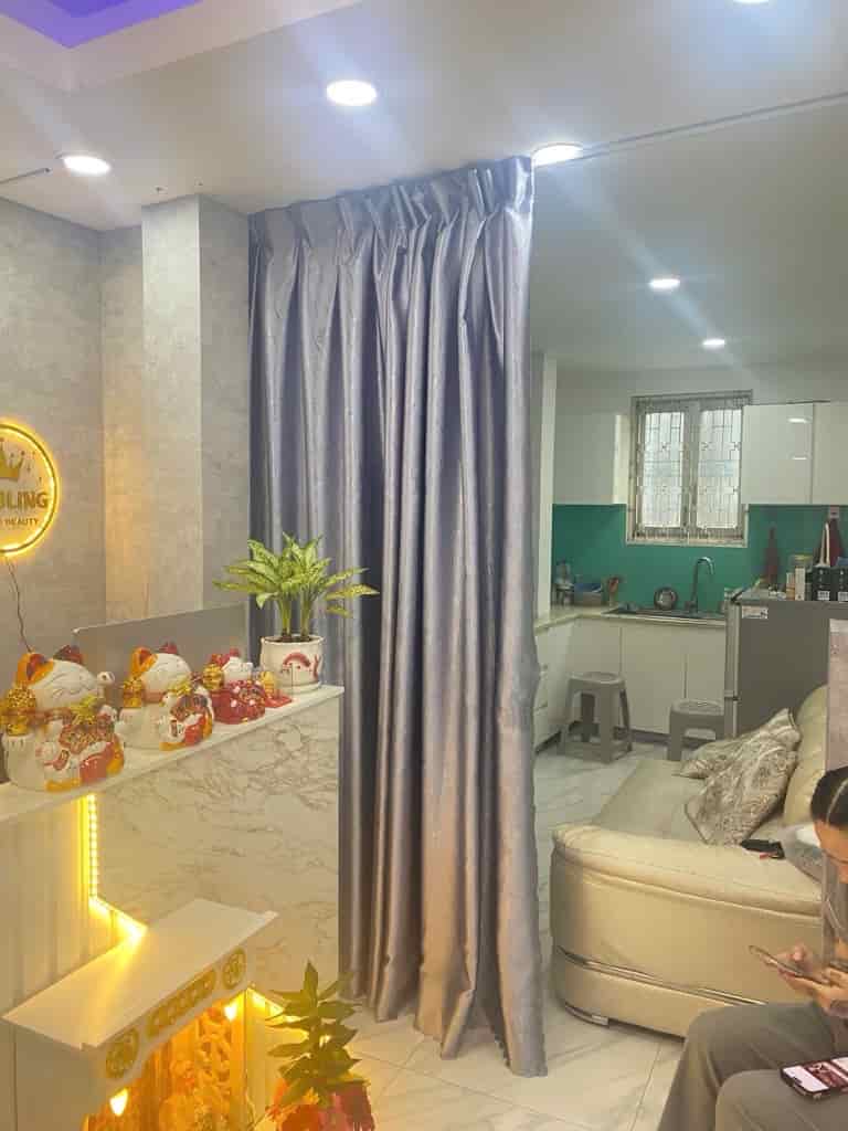 Bán nhà ngang bề thế 7.3m2 Nguyễn Văn Luông, phường 12, quận 6, DT 55m2, 2 tầng, giá 6.1 tỷ TL