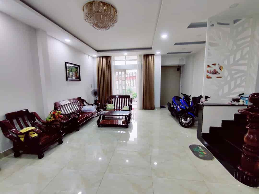 Nhà đẹp phú nhuận 99m2 nở hậu, xe hơi tới cửa, pháp lý chuẩn, 12.5 tỷ tl