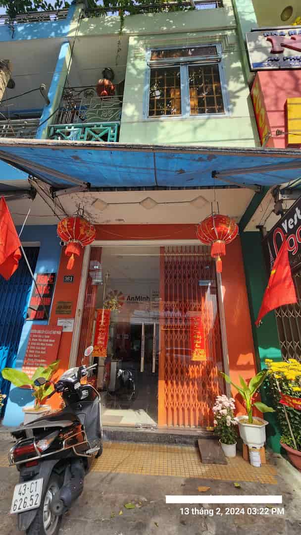 Bán nhà mặt phố đường Hoàng Diệu, Tp.Đà Nẵng 76m2 x 2,5 tầng, giá 12 tỷ