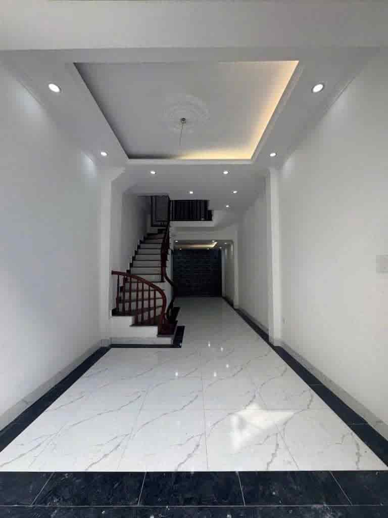 Bán nhà 35m2*4 tầng, Tam Hiệp, Thanh Trì. Giá 5.1 tỷ