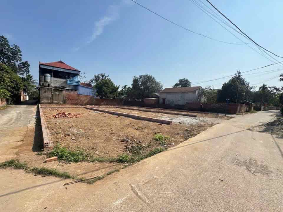 Chính chur cần bán nhanh rẻ hơn thị trường 2 giá.
Đất thổ cư 100m² lập trí Minh trí Socs Sơn gần ngay chợ Lập