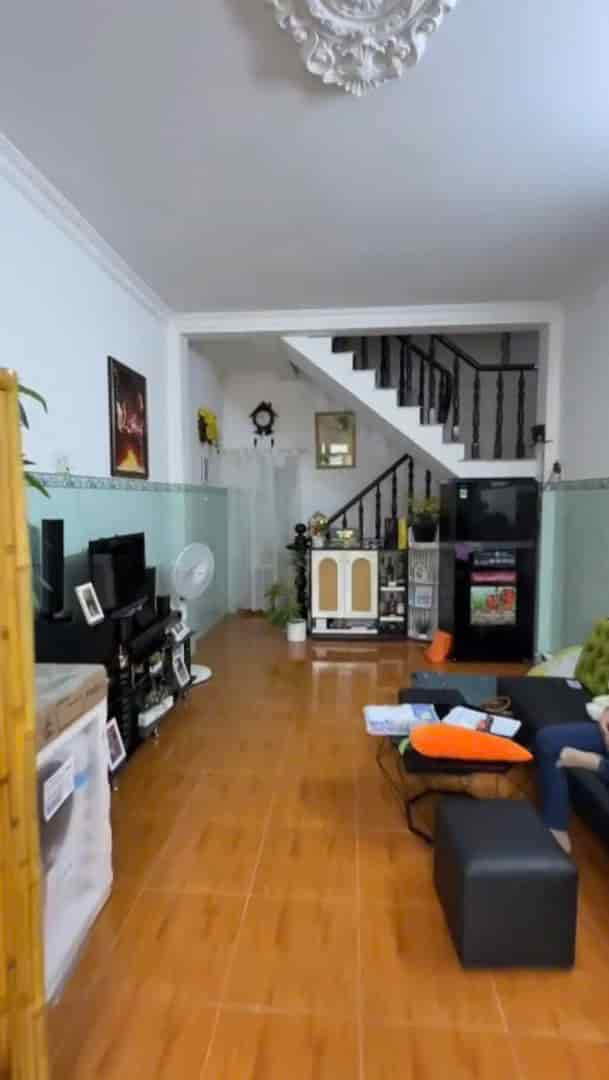 Nhà xinh 1 lầu đường 5m ô tô đỗ cửa trương thị hoa siêu thị metro q12
