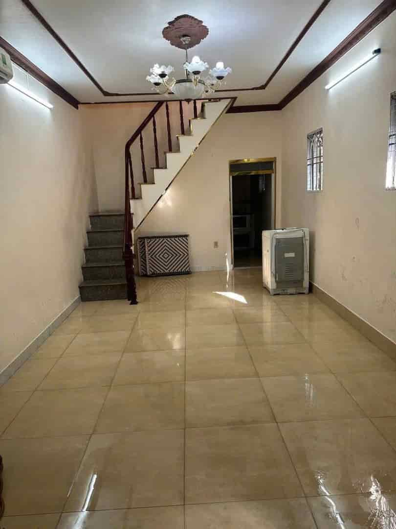 Nhà sổ hồng riêng 1 trệt 1 lầu tân thới hiệp 21 q12 giáp gò vấp