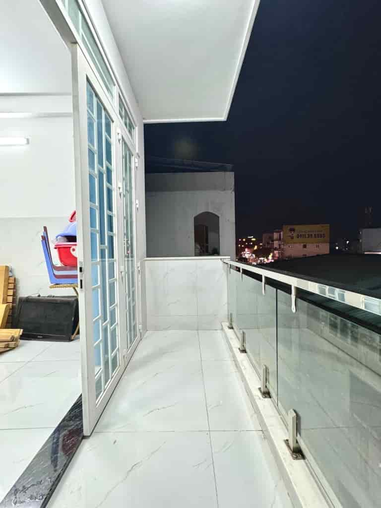 Bán nhà 3 tầng BTCT, 69m2, 5PN,3 bước ra MT Lê Văn Việt, Hiệp Phú, Q9