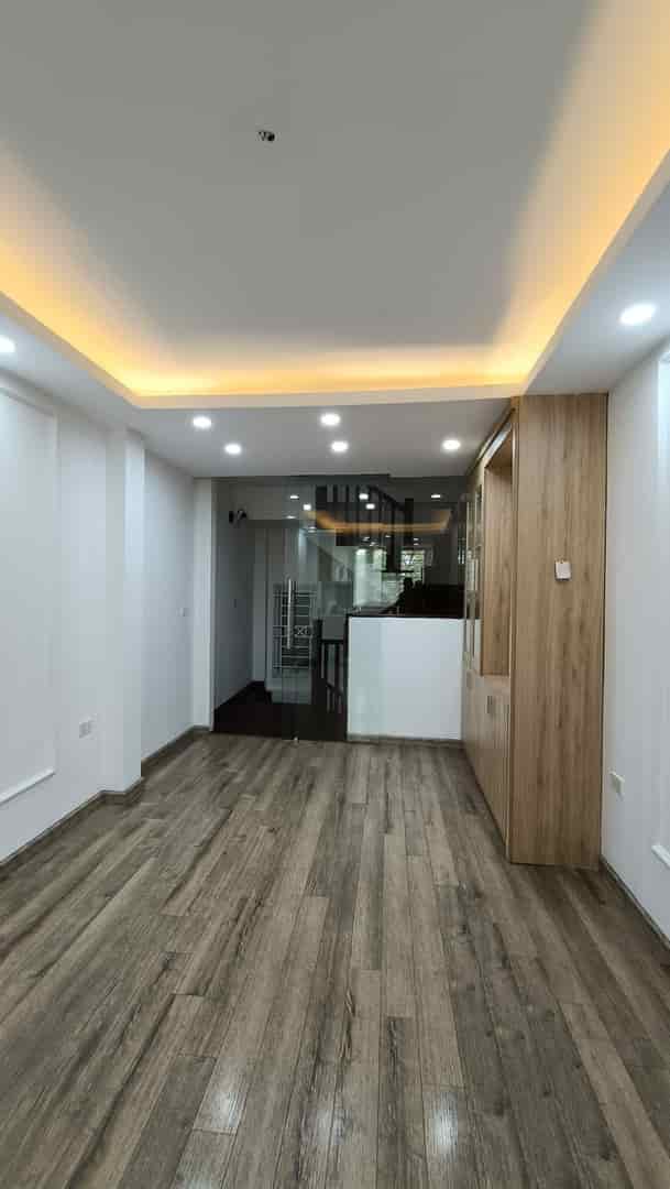 Bán nhà riêng phố Phạm Ngọc Thạch Đống Đa, nhà đẹp, ô tô tránh, 2 vỉa hè kinh doanh
