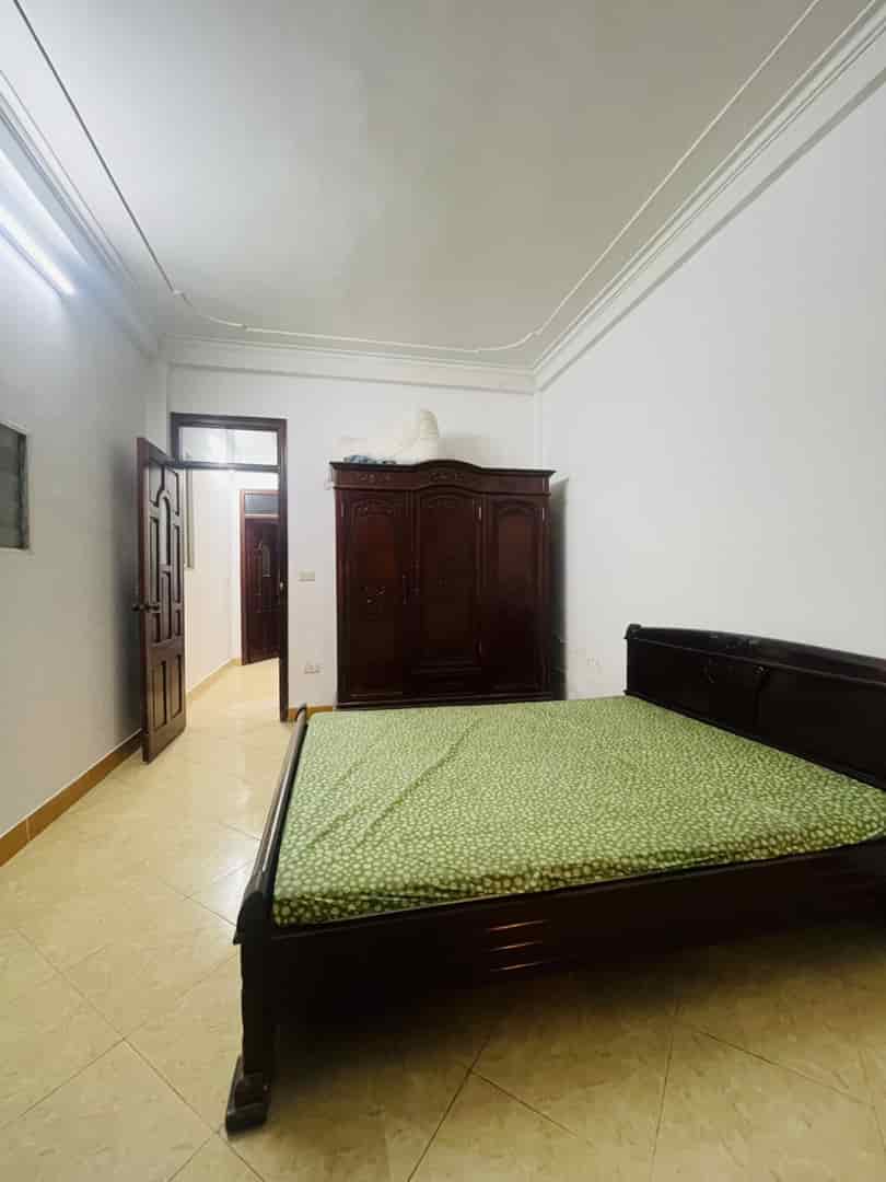 Bán nhà phố Thái Thịnh, Đống Đa, lô góc, ô tô tránh, vừa ở vừa kinh doanh