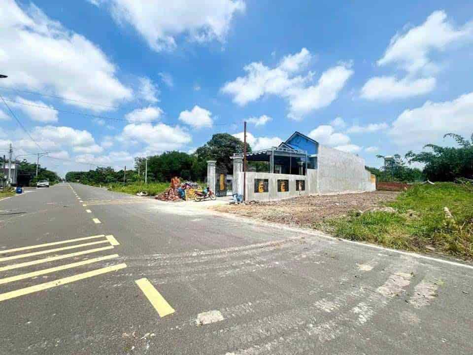 CẦN BÁN GẤP LÔ ĐẤT(260,5m2) MẶT TIỀN QL 14 Vào 800M,SHR,DÂN CƯ HIỆN HỮU,SÁT CHỢ,UBNN,395TR