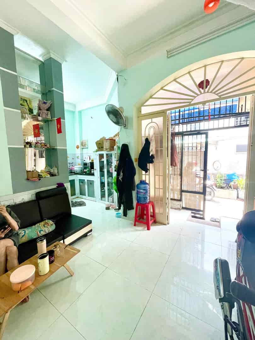 Bán nhà hẻm xe hơi thông – ngang 6m rộng rãi – tiện kinh doanh đa ngành – chỉ 3 tỷ 260 TL