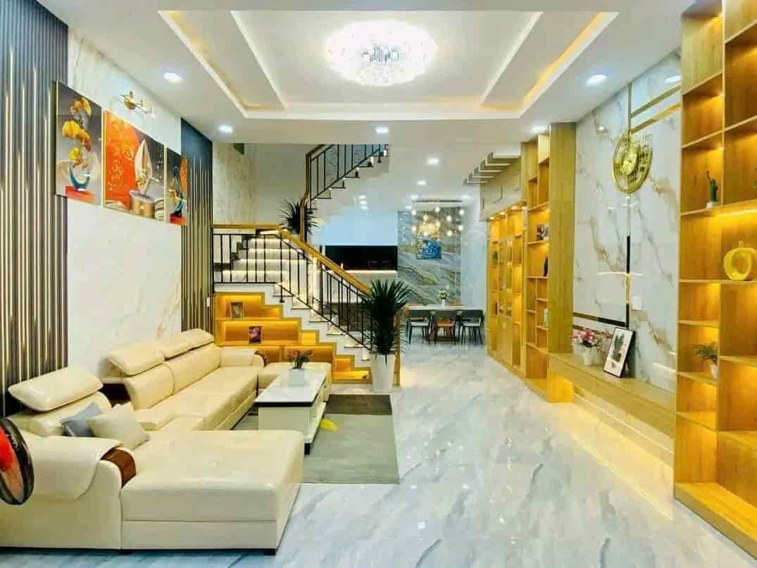 Về quê ở bán nhanh căn 37,2m2 giá 1 tỷ 850 triệu đường Lê Thúc Hoạch, Phú Thọ Hoà, Tân Phú