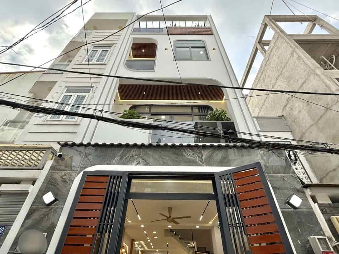 Bán nhà riêng 66m2 giá 8 tỷ 550 triệu đường Quốc Hương, phường Thảo Điền, Quận 2