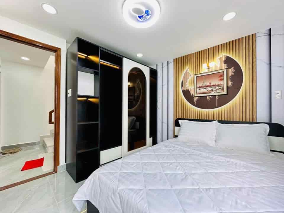 3T750 DT 67m2 còn TL MT Trần Hưng Đạo, quận 1 ,1 trệt 1 LẦU 3PN 4WC