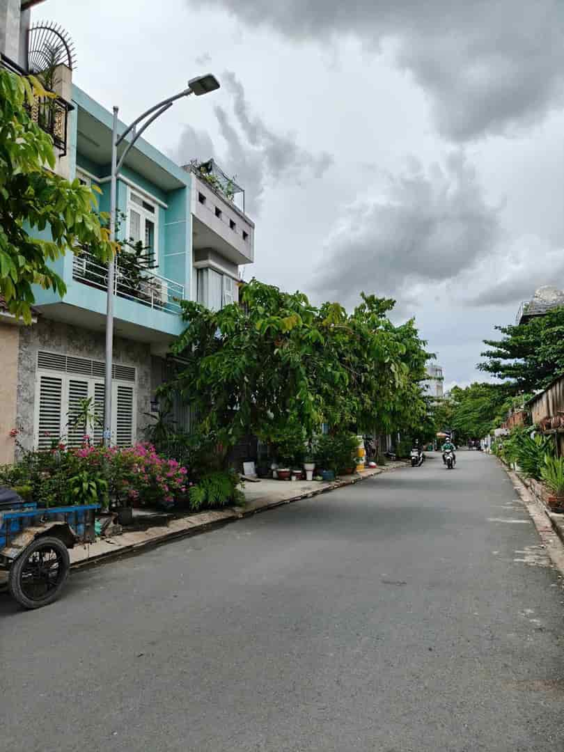 Nhà 2 MT Trước, Sau, Đường 12m Trung Mỹ Tây, QUẬN 12, Chốt 4.2 Tỷ