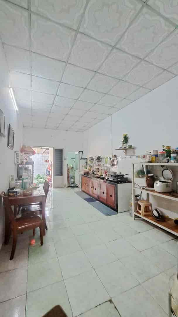 168m² Nhà Vườn Ngộp Bank Trung Tâm Đông Hòa, Dĩ An, Giá Chỉ 3.75 Tỷ, Sổ Vuông, Ở Ngay