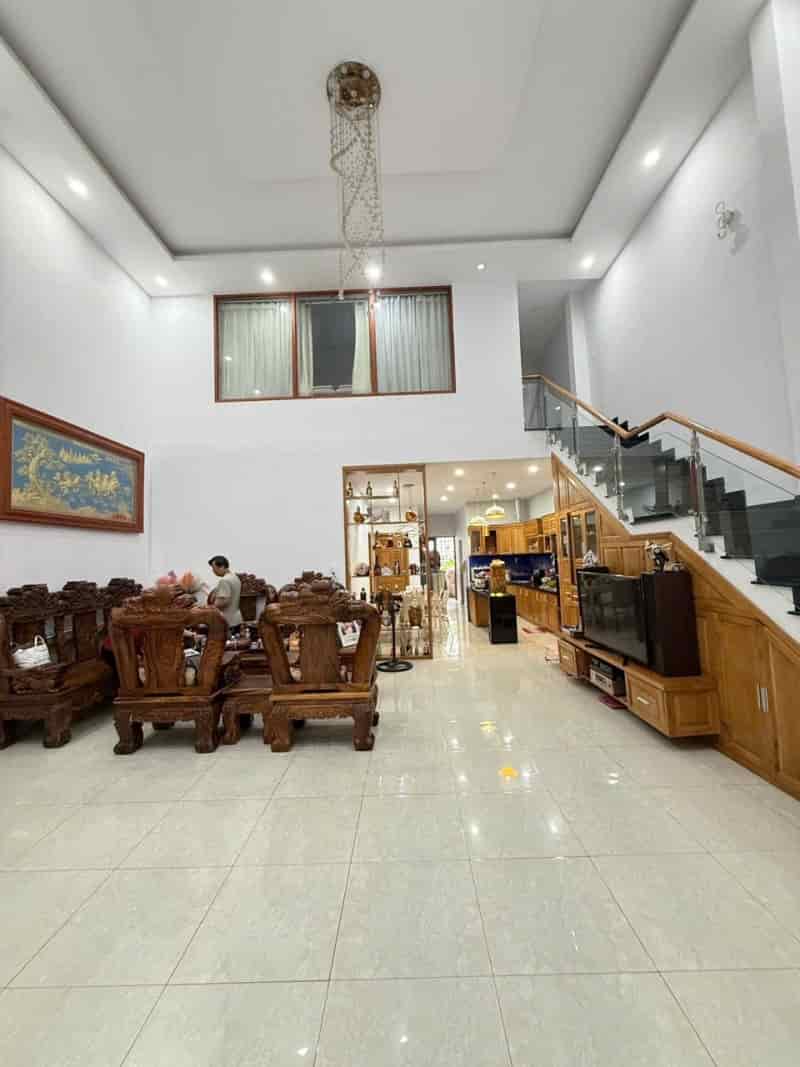 Bán nhà hẻm 6m Phan Sào Nam-ngang 7.8m-nhà mới-nội thất đẹp-kinh doanh tốt