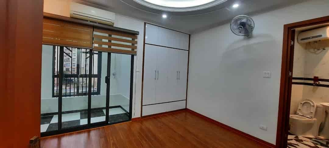 Bán căn hộ 24T Hoàng Đạo Thúy 130m2 3PN 2WC GIÁ 9.5 TỶ NHÀ SIÊU ĐẸP CTL