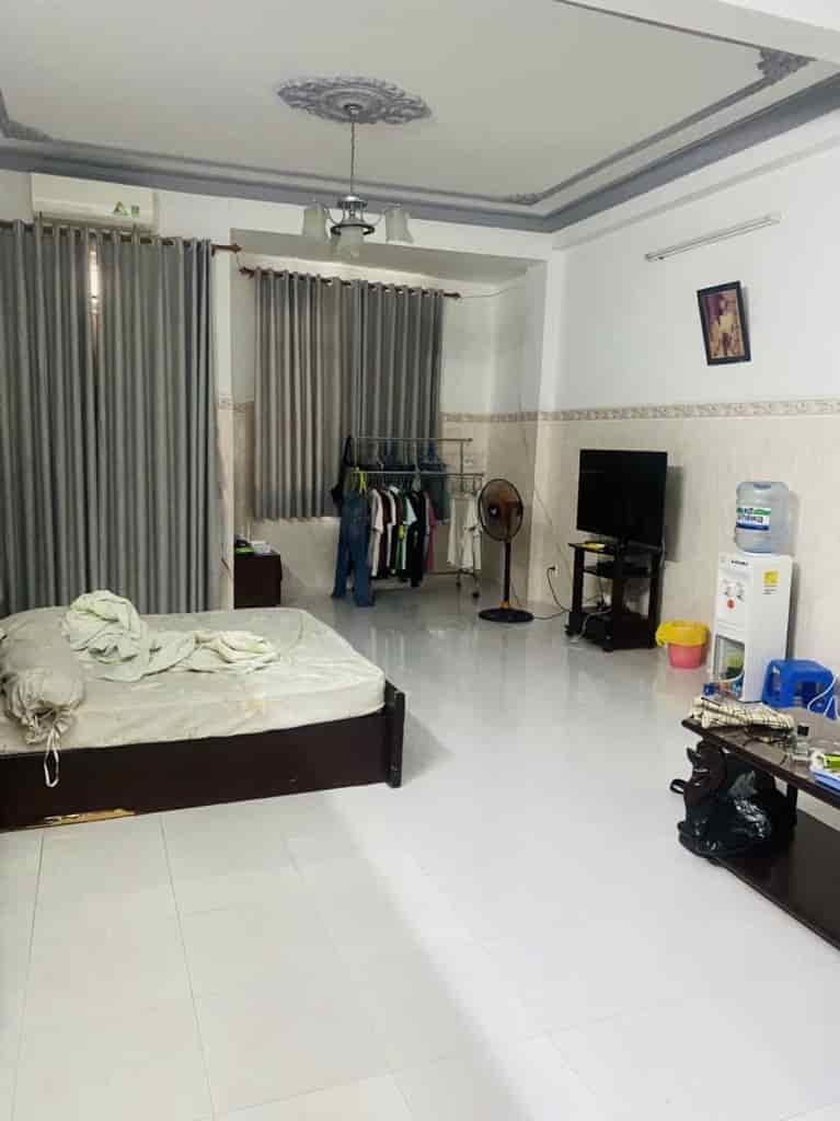 Nhà 3 tầng, Dương Đình Hội, Phước Long B, 80m2, ngang 5m, hẻm xe hơi, 5.x tỷ