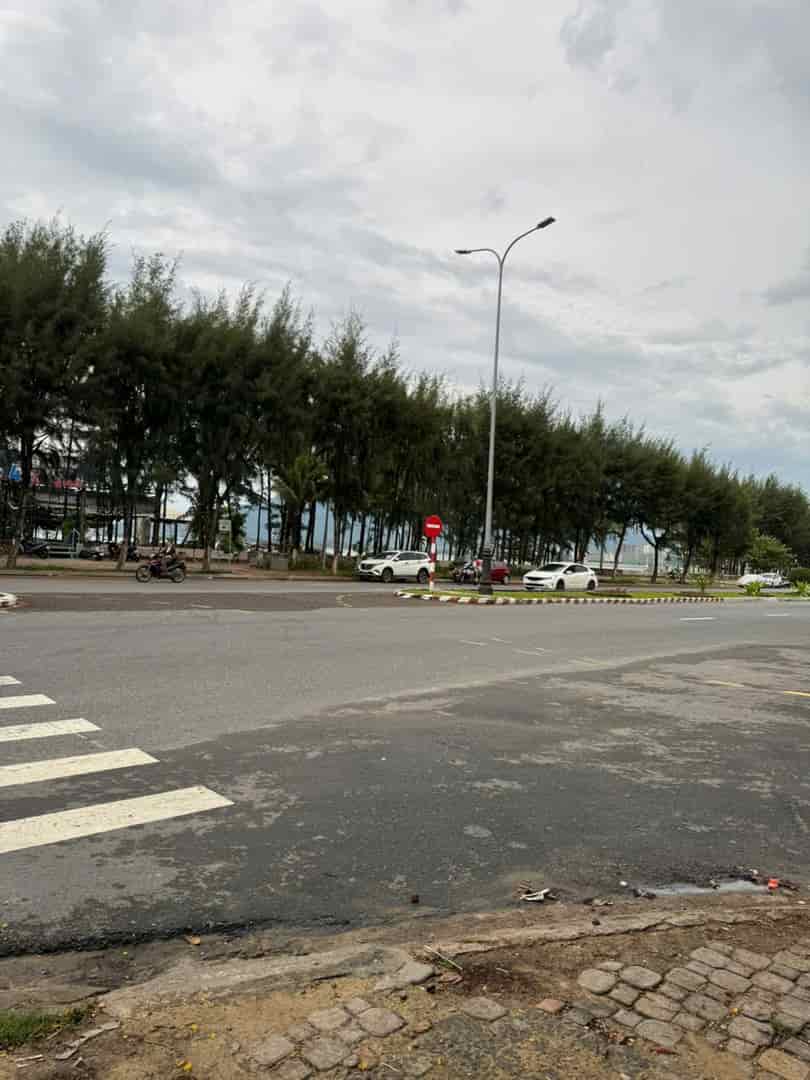 Toà căn hộ 5 tầng, Nguyễn Cơ Thạch, Ngũ Hành Sơn, gần bãi tắm Sơn Thuỷ, thu nhập hơn 70 triệu/tháng