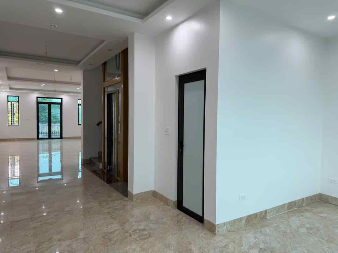 CHÍNH CHỦ CHO THUÊ NHÀ 5 TẦNG MỚI XÂY, CÓ THANG MÁY, MẶT TIỀN 6M