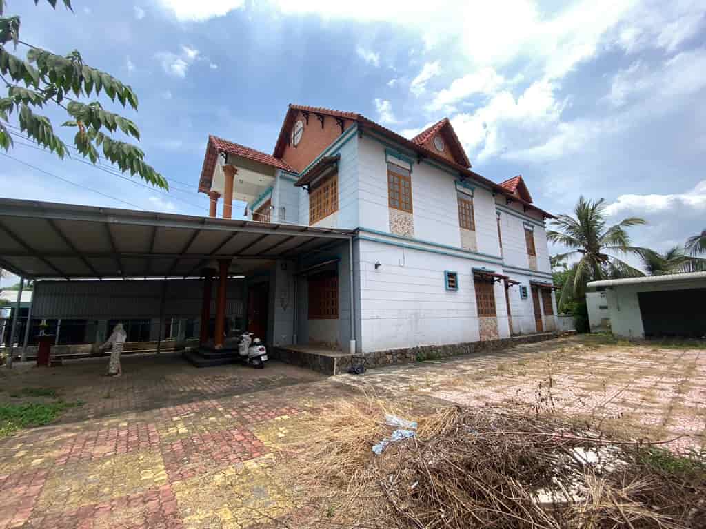 BÁN BIỆT THỰ SÂN VƯỜN 1000m2, 2 TẦNG, NGUYỄN XIỂN, GẦN VINHOMES, LONG BÌNH, QUẬN 9