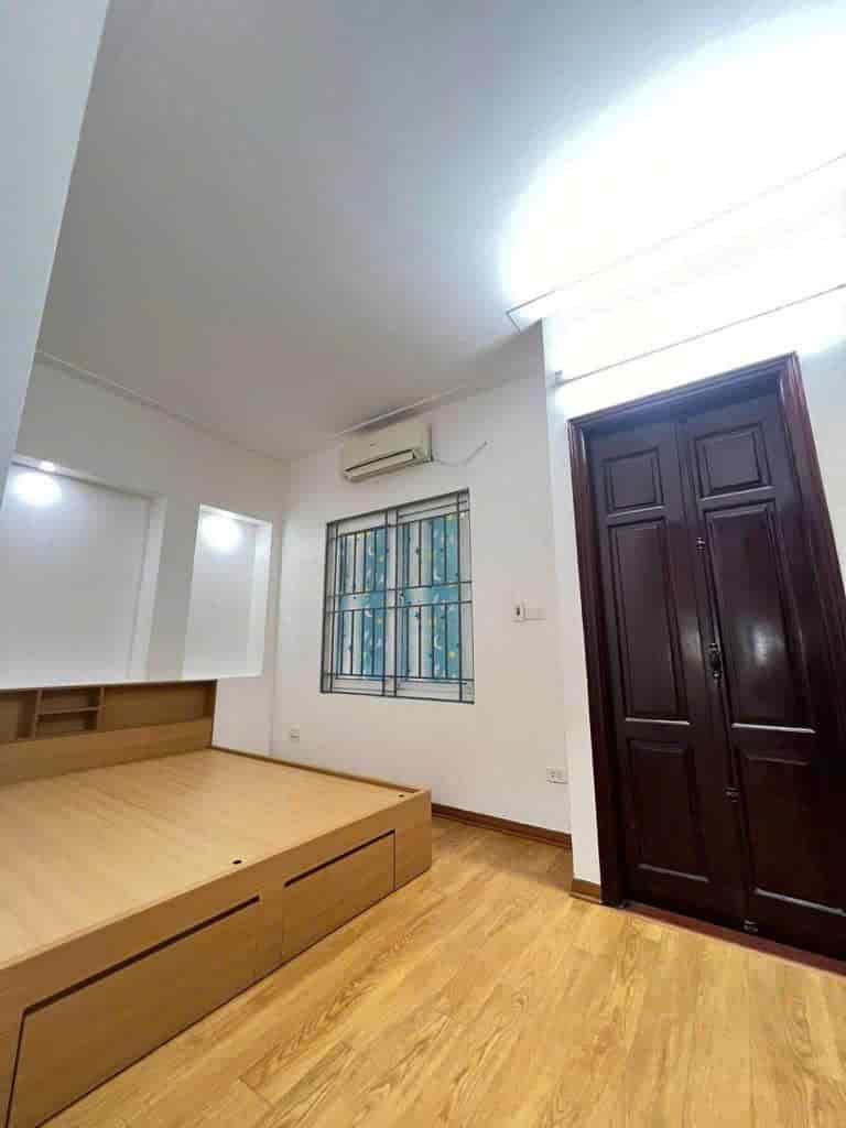 Bán Nhà Cù Chính Lan, 35m², Ngõ Thông, Ô Tô, Thoáng Sáng, Giá Chỉ 6.9 Tỷ