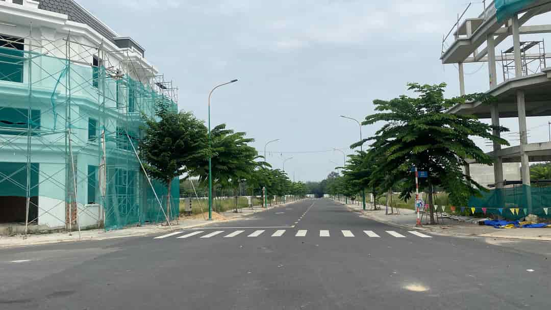 Bán nhà phố thương mại Hòa Lợi, giá rẻ chỉ 2,66 tỷ, đầu tư sinh lời cao