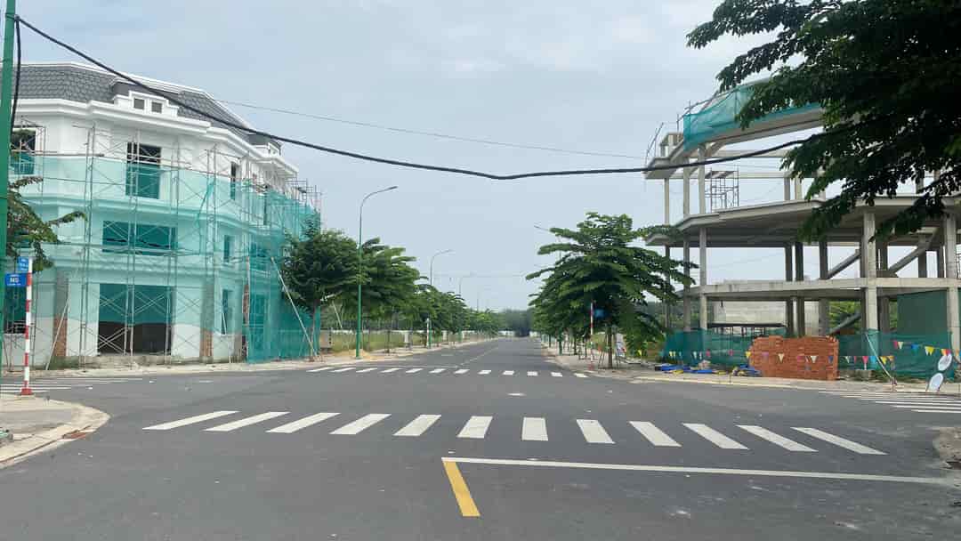 Bán nhà phố thương mại Hòa Lợi, giá rẻ chỉ 2,66 tỷ, đầu tư sinh lời cao
