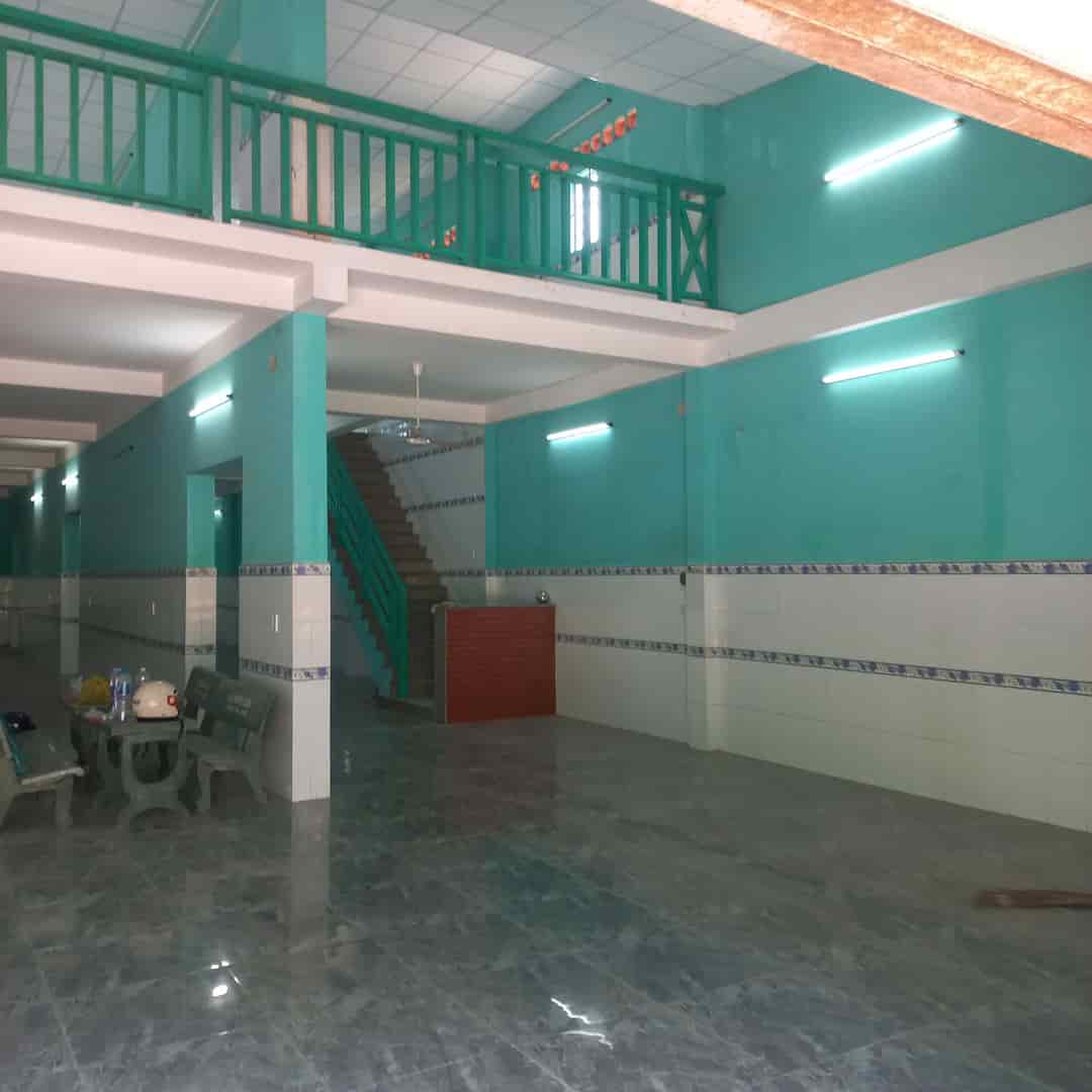 Cho thuê nhà xưởng 500m2 huyện Bình Chánh
