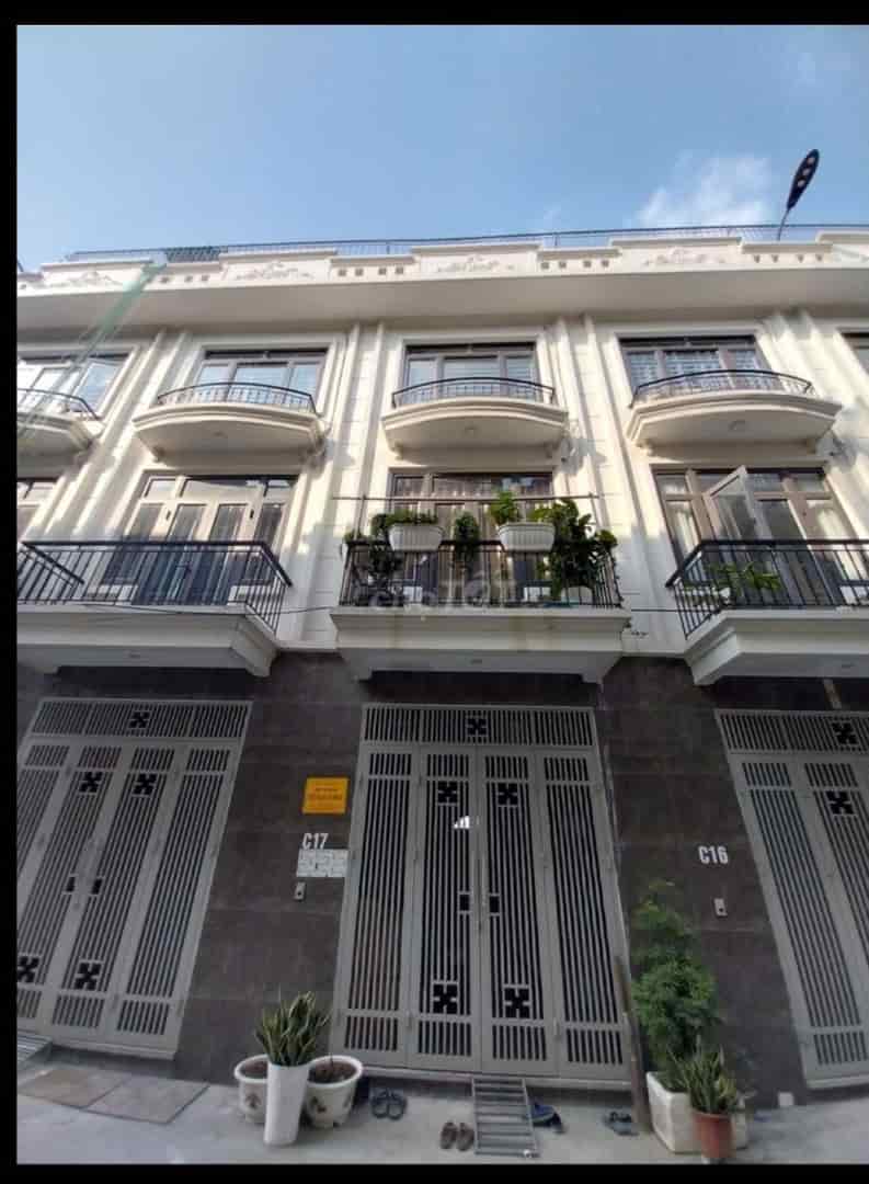 Chính chủ bán nhanh shophouse tại xã Phụng Châu, Chương Mỹ, Hà Nội