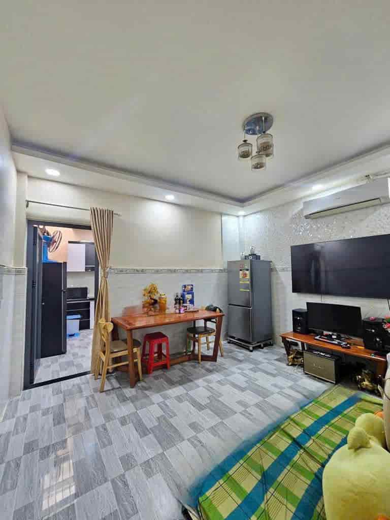 Phạm văn bạch, 120m2,hẻm xe hơi, gần chợ, nhà đẹp, giá cực tốt