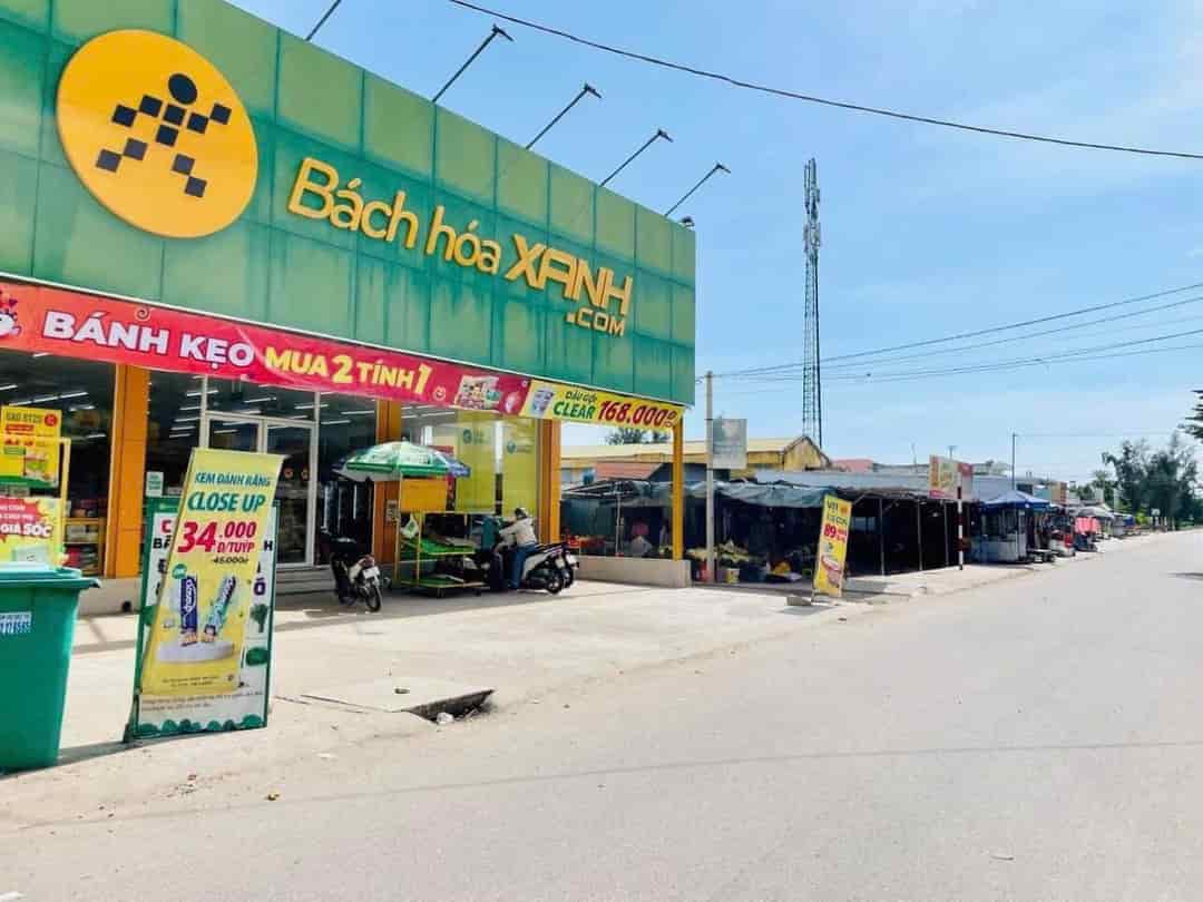 CẦN BÁN 5X38m, 190M2 SHR Có Sẵn T.CƯ NẰM Ngay TRUNG TÂM Kế TRƯỜNG, CHỢ, GIÁ 240 TRIỆU