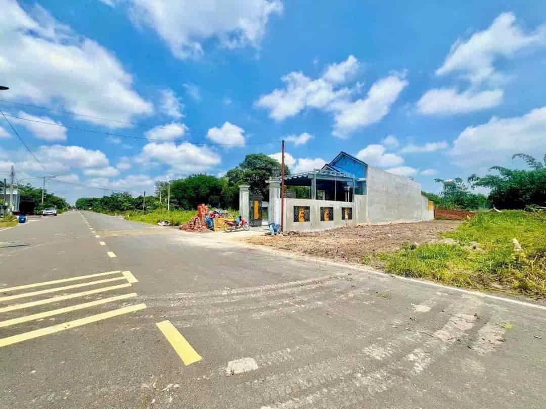 KẸT TIỀN BÁN 5X52=260M2 ĐẤT THỔ CƯ, SHR NẰM GẦN QUỐC LỘ LỚN THÔNG RA KCN ĐANG HOẠT ĐỘNG. GIÁ 395TR