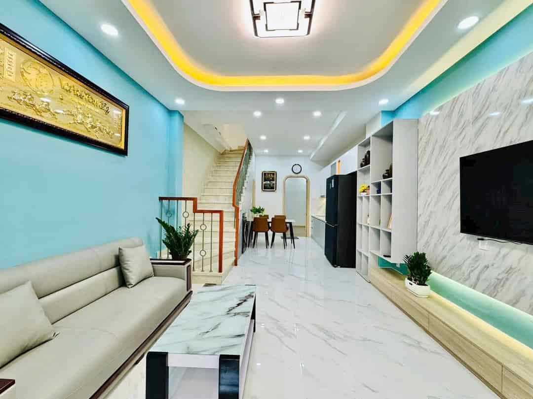 Cần tiền bán gấp, Nhà mặt tiền 6m, DT 128m2 Giá 2tỷ288, Ngô Chí Quốc, Gần Khu chế xuất Linh Trung