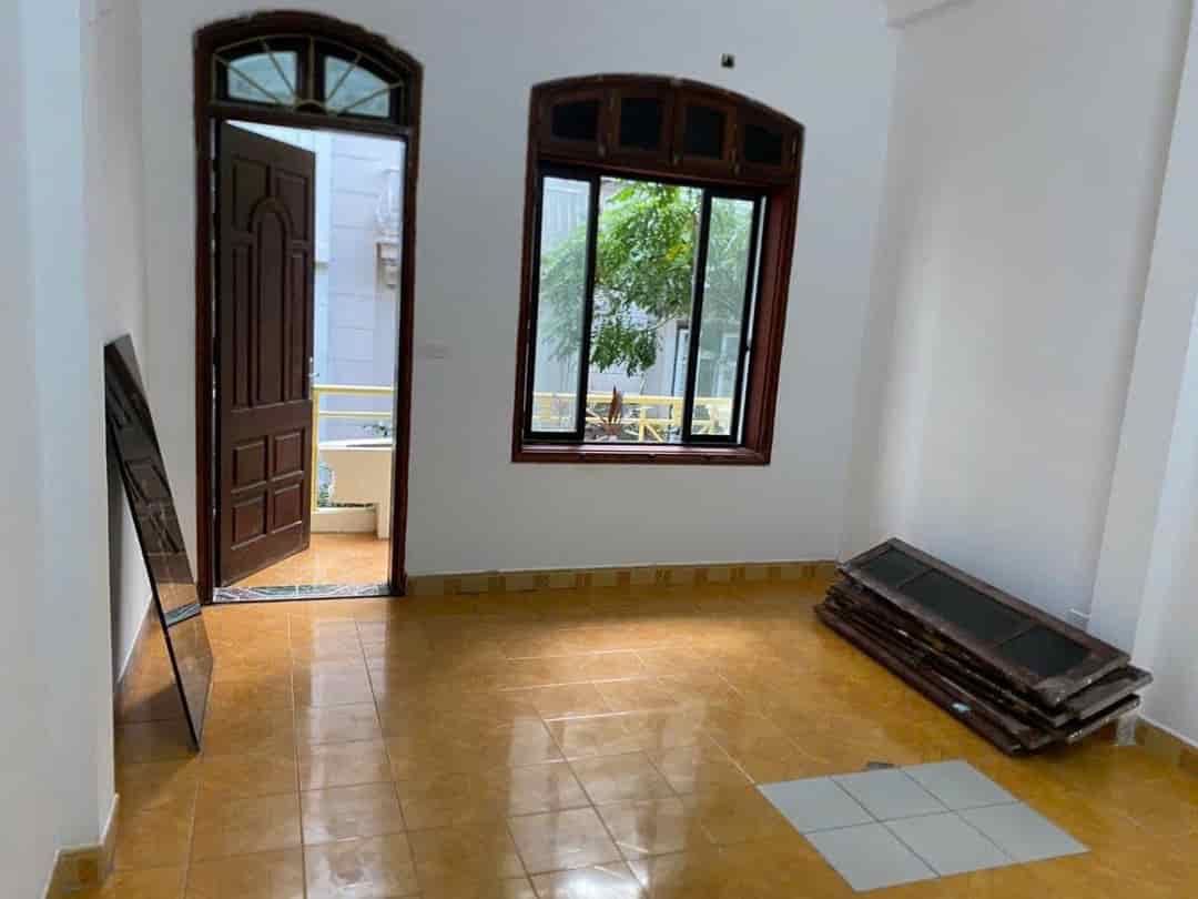 PHÂN LÔ NGUYỄN CHÁNH, KINH DOANH DT 60m2 4 tầng MT 4.2m Giá 25.8 tỷ