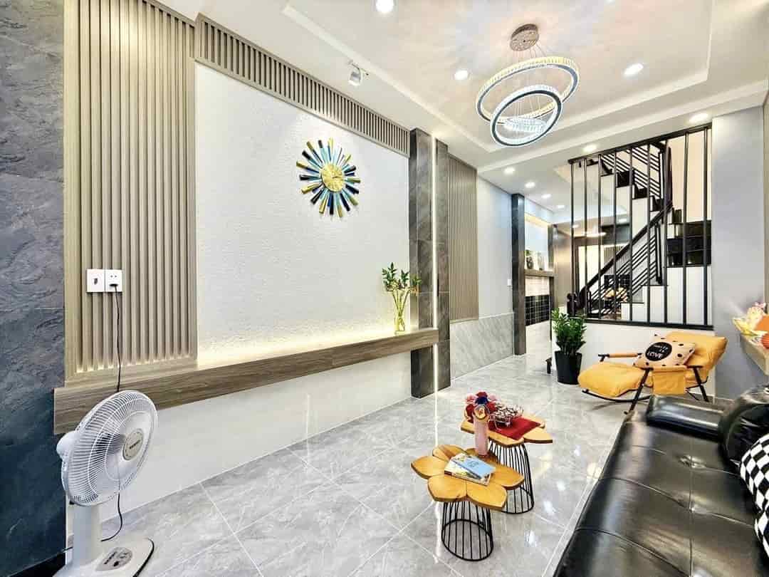 40m2, BÁN GẤP NHÀ 4 TẦNG, 4PN, LÊ ĐỨC THỌ, P16 GV, 5.x TỶ