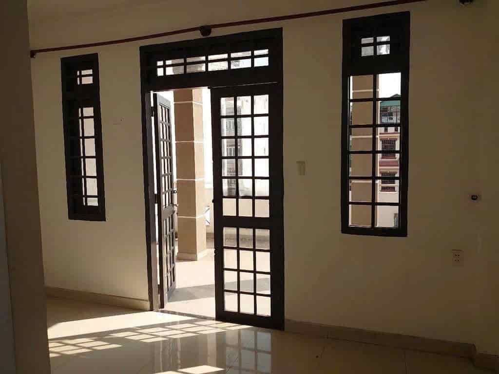 Cho thuê nhà 3 tầng MT Dương Quảng Hàm P5 Gò Vấp, DT 5x27m, Giá 35 triệu/tháng