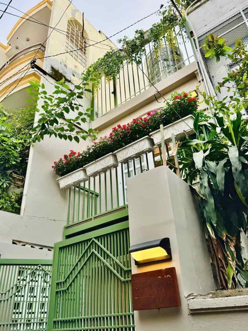 Siêu phẩm nhà phố đẹp 2 tầng Lê Văn Duyệt - Đinh Tiên Hoàng, 46m2, 6.58 tỷ