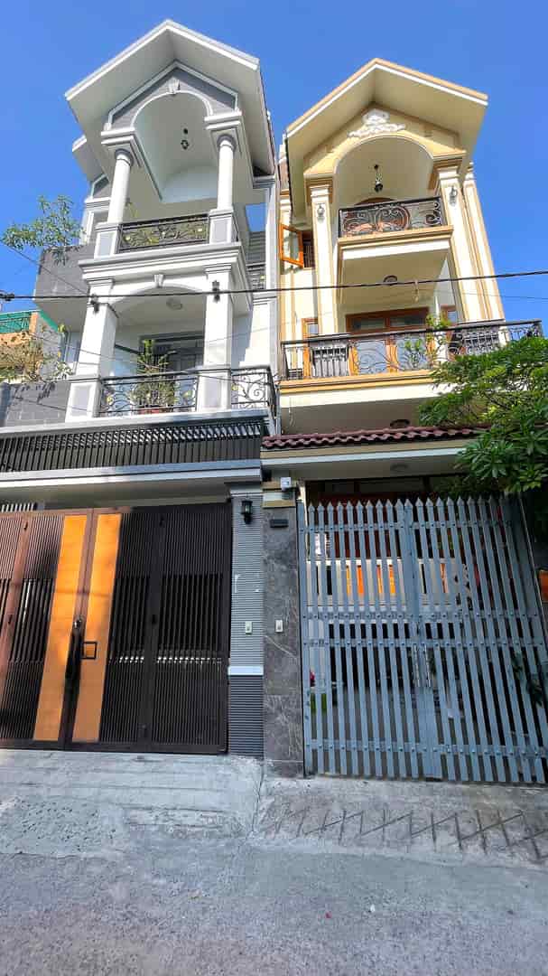 BÁN GẤP NHÀ 1 HẦM 1 TRỆT 2 LẦU HẺM Ô TÔ  ĐƯỜNG 24 LINH ĐÔNG THỦ ĐỨC 99.5 M2