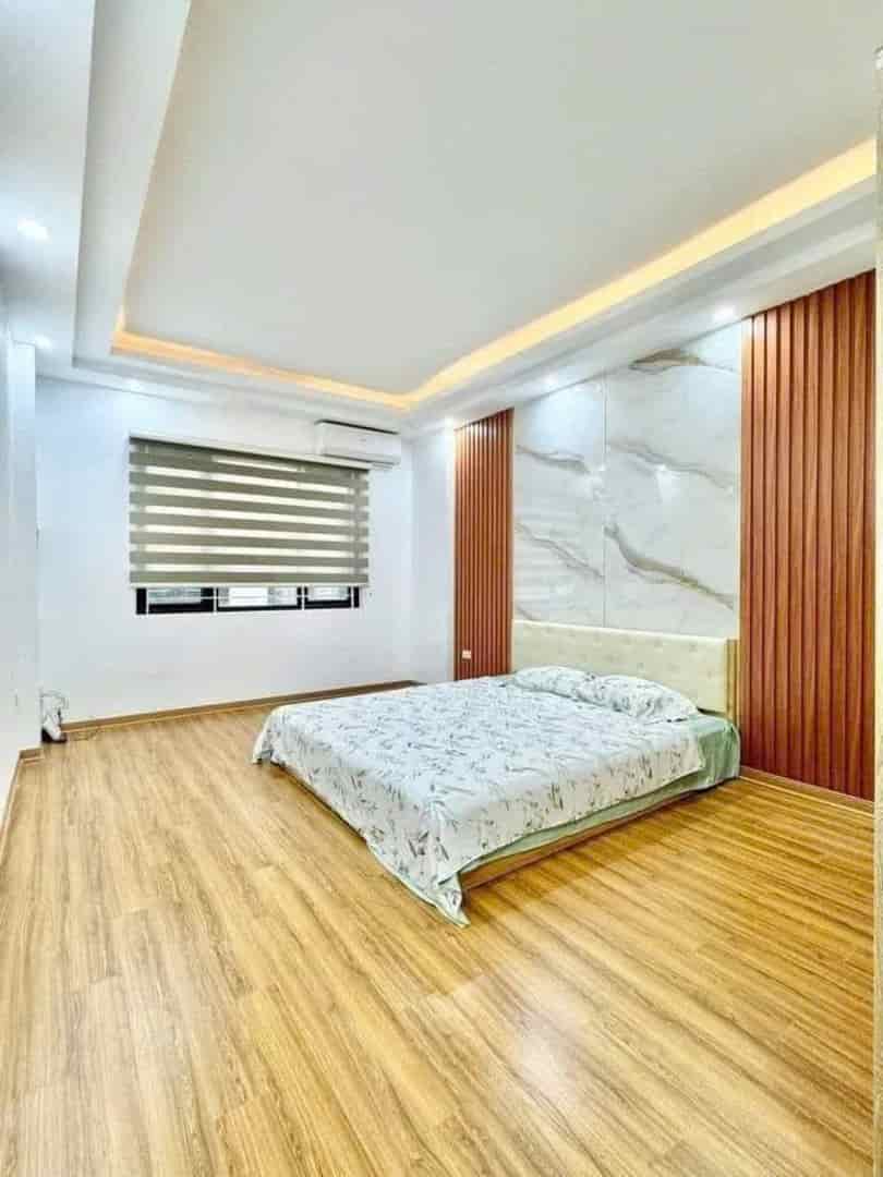 Bán Gấp Nhà Định Công-HM , 46m2 , Giá hơn 7 Tỷ , Lo góc , 3 Thoáng , oto 30m