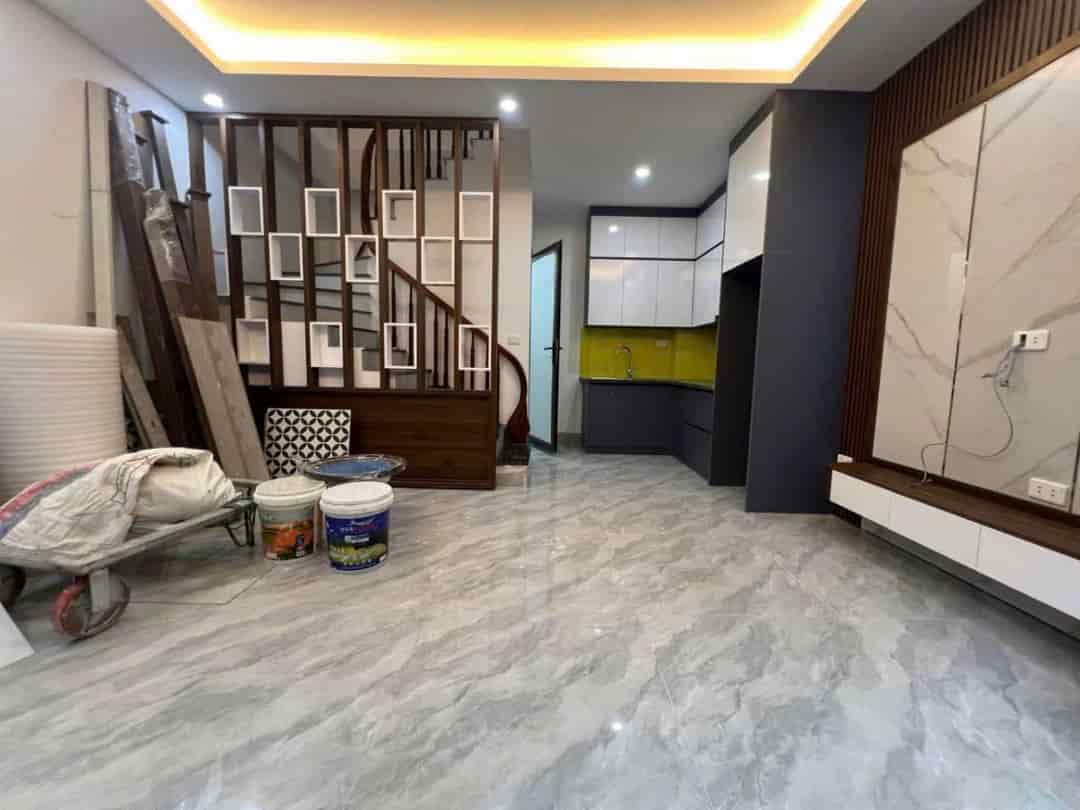 Bán Nhà Ngọc Hồi - DT 35m , Giá Nhỉnh 4tỷ ,oto đỗ cửa , Ngõ thông