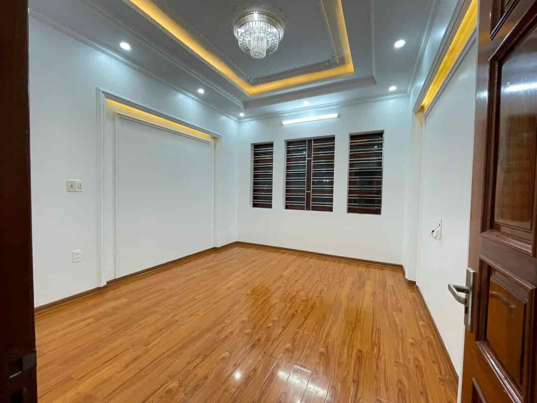 Bán nhà Phúc Lợi, Long Biên. MT khủng 10m, lô góc, thang máy, gara 4 ôtô. 120m2*6t, 18.50 tỷ