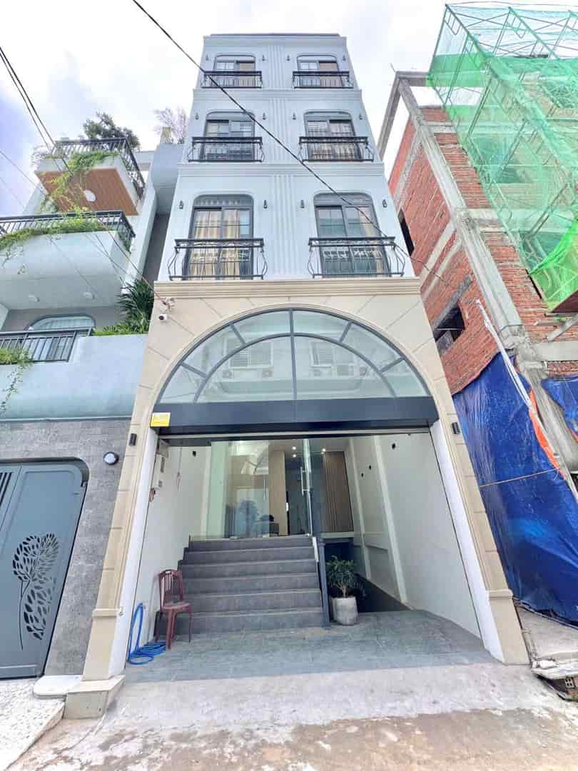 Mặt bằng trệt có phòng riêng ngay Phạm Văn Đồng, Kha Vạn Cân