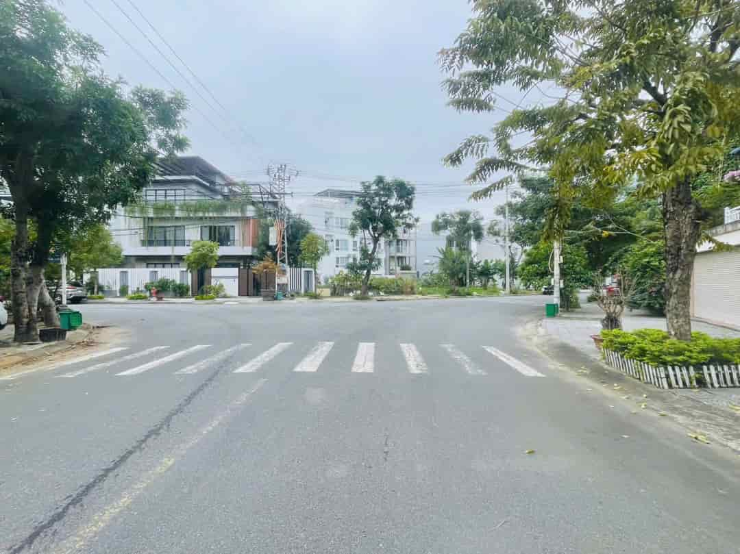 Cần bán Villa khu Nam Việt Á, Đà Nẵng, Diện tích 384m2 Giá hơn 28 tỷ